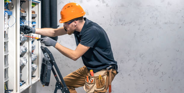 Best Residential Electrician Services  in Escanaba, MI